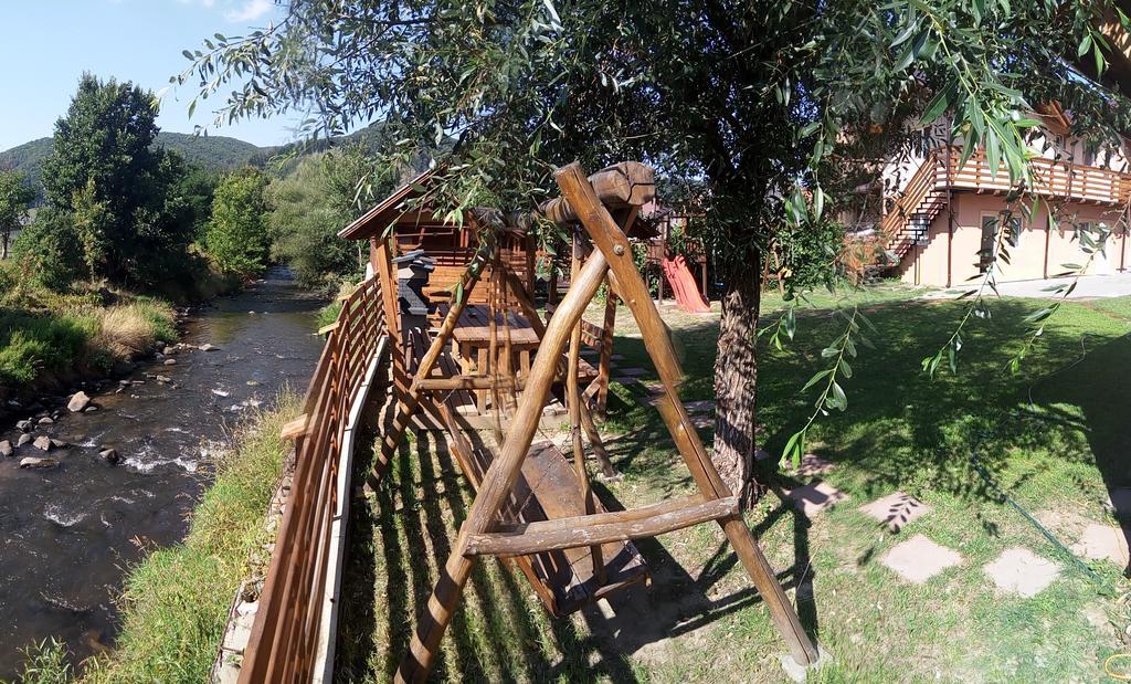 Kovacs Guesthouse Praid Exteriör bild