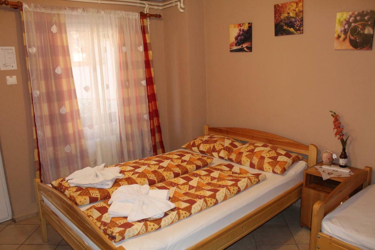 Kovacs Guesthouse Praid Exteriör bild